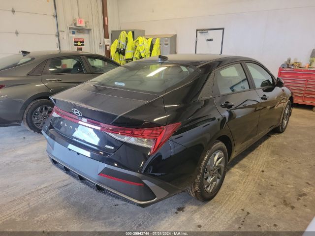 Photo 3 VIN: KMHLM4DJ4RU113902 - HYUNDAI ELANTRA 