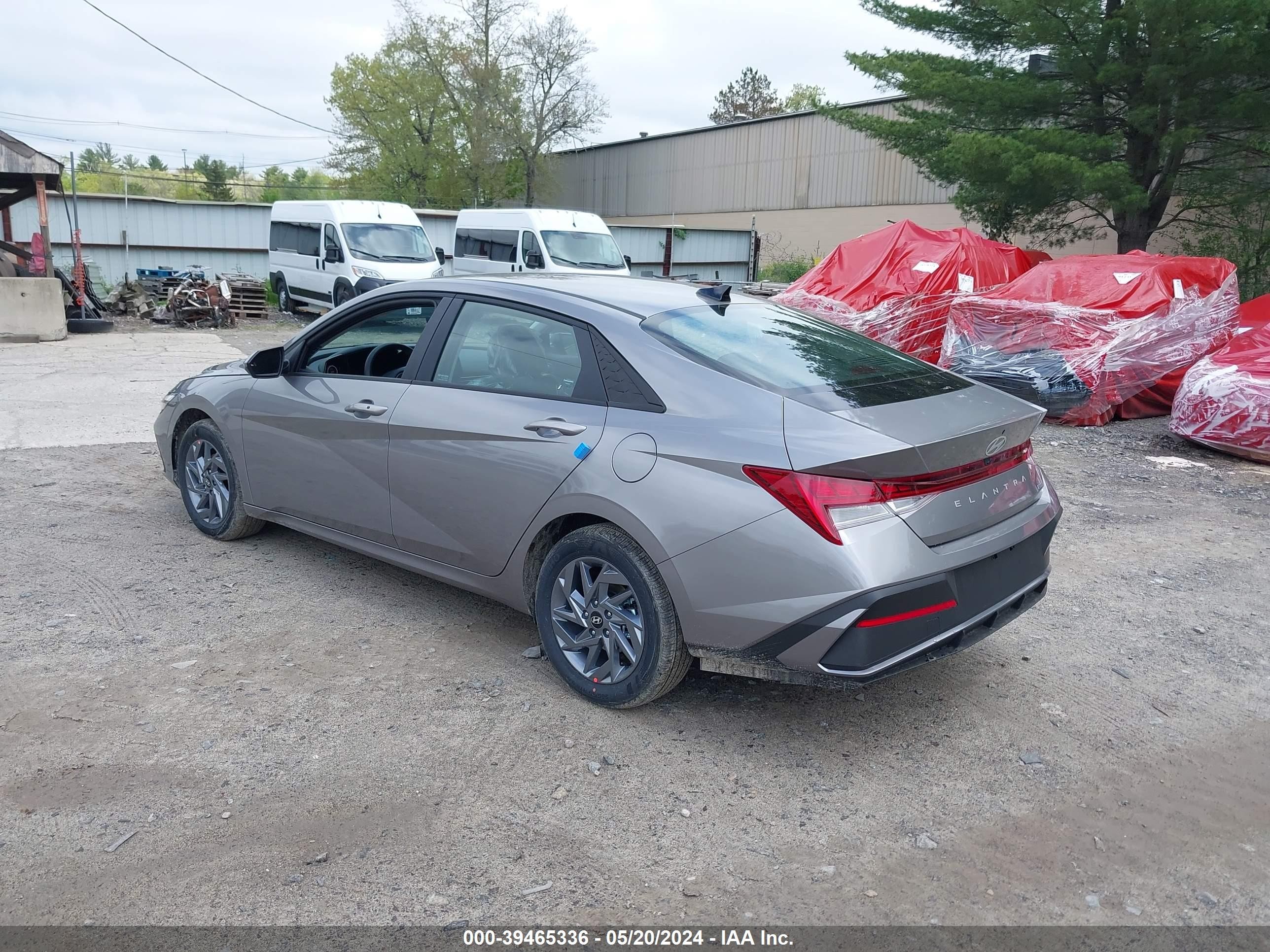 Photo 2 VIN: KMHLM4DJ5RU110572 - HYUNDAI ELANTRA 