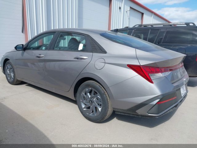 Photo 2 VIN: KMHLM4DJ5RU114282 - HYUNDAI ELANTRA 