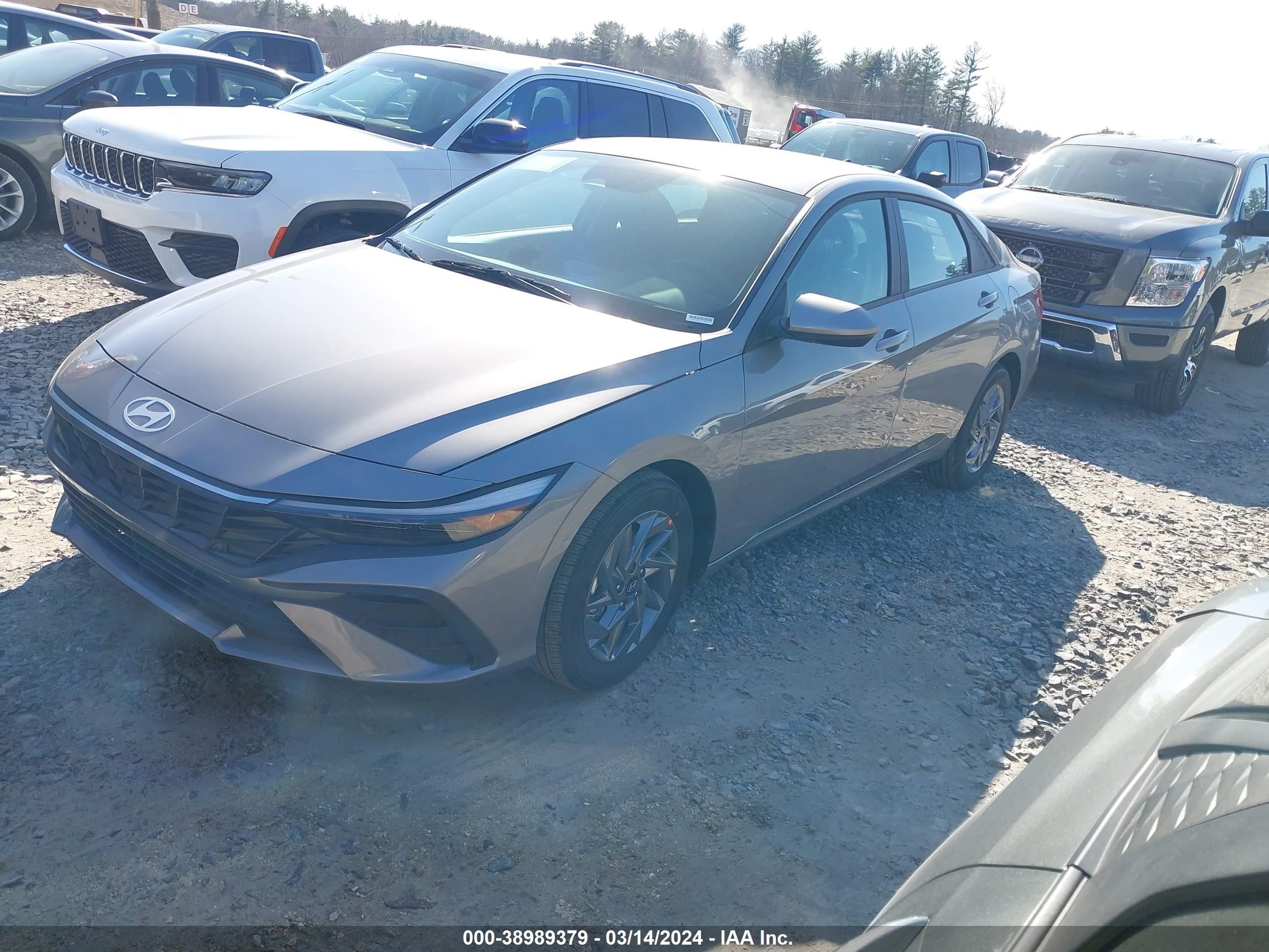 Photo 1 VIN: KMHLM4DJ7RU106118 - HYUNDAI ELANTRA 