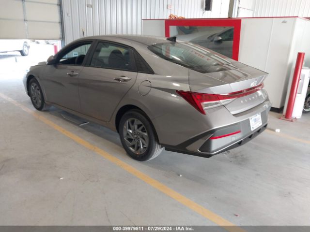 Photo 2 VIN: KMHLM4DJ7RU116728 - HYUNDAI ELANTRA 