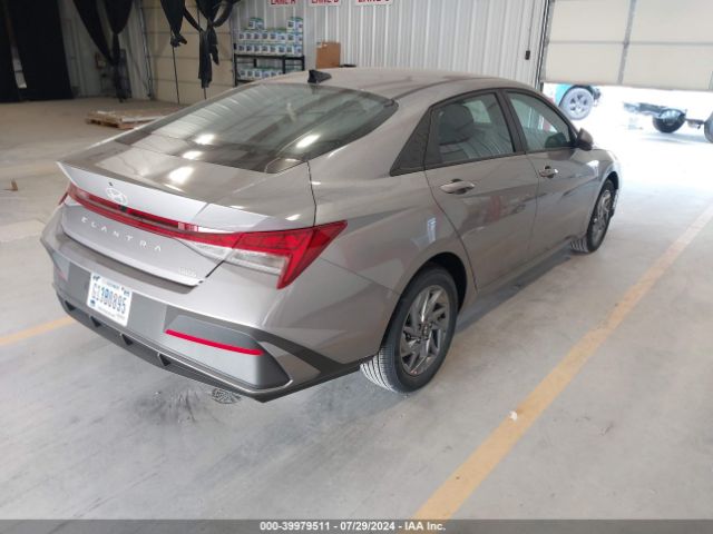 Photo 3 VIN: KMHLM4DJ7RU116728 - HYUNDAI ELANTRA 