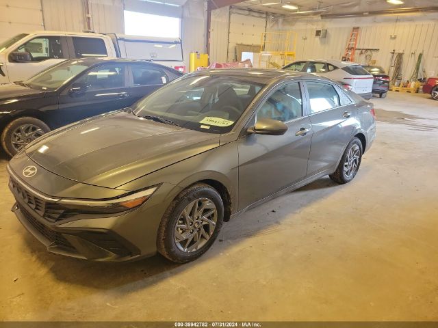 Photo 1 VIN: KMHLM4DJ9RU113975 - HYUNDAI ELANTRA 