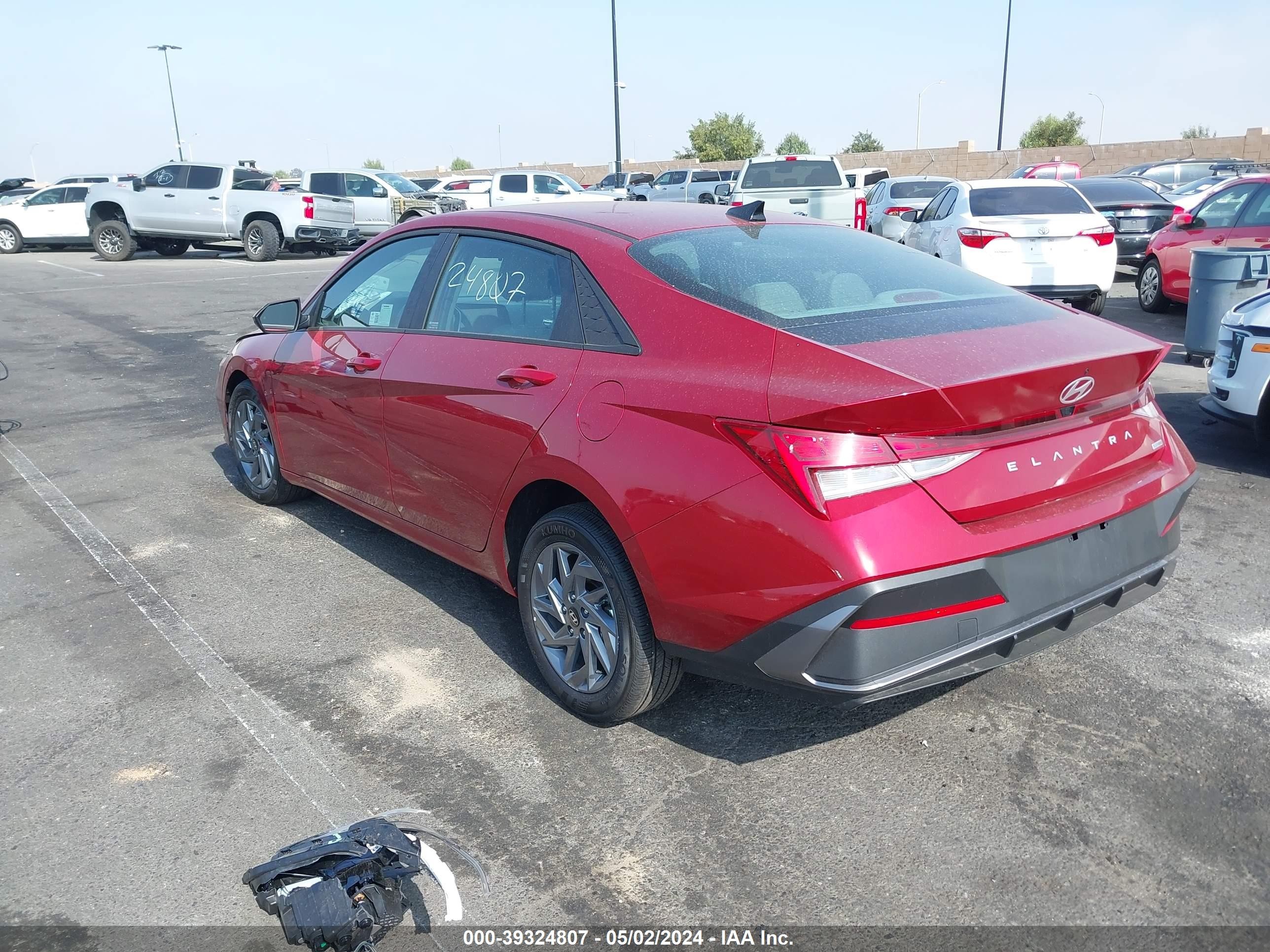 Photo 2 VIN: KMHLM4DJXRU101544 - HYUNDAI ELANTRA 