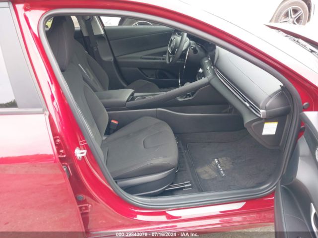 Photo 4 VIN: KMHLM4DJXRU110423 - HYUNDAI ELANTRA 