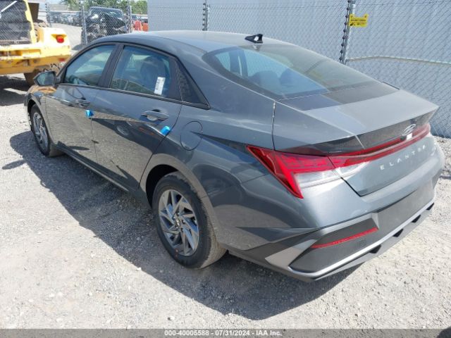 Photo 2 VIN: KMHLM4DJXRU117615 - HYUNDAI ELANTRA 