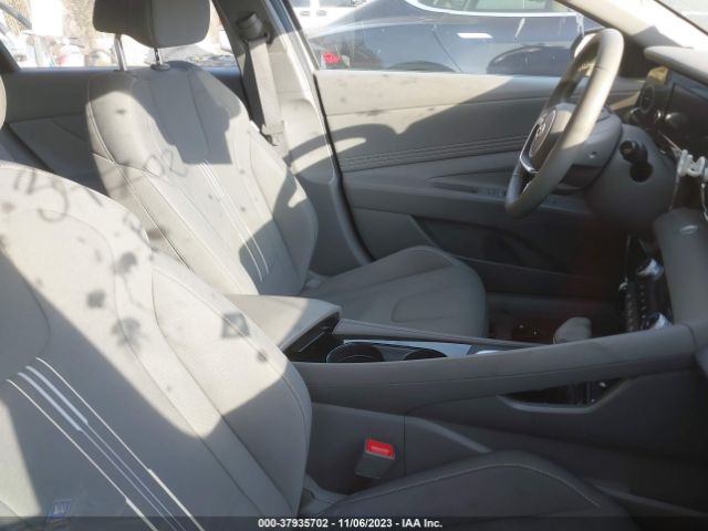 Photo 4 VIN: KMHLN4AG0NU366117 - HYUNDAI ELANTRA 