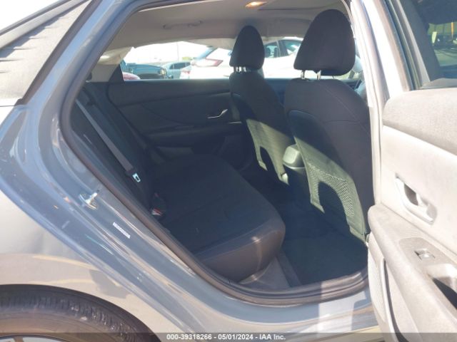 Photo 7 VIN: KMHLN4AG1NU262493 - HYUNDAI ELANTRA 