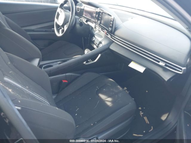 Photo 4 VIN: KMHLN4AG1NU289371 - HYUNDAI ELANTRA 