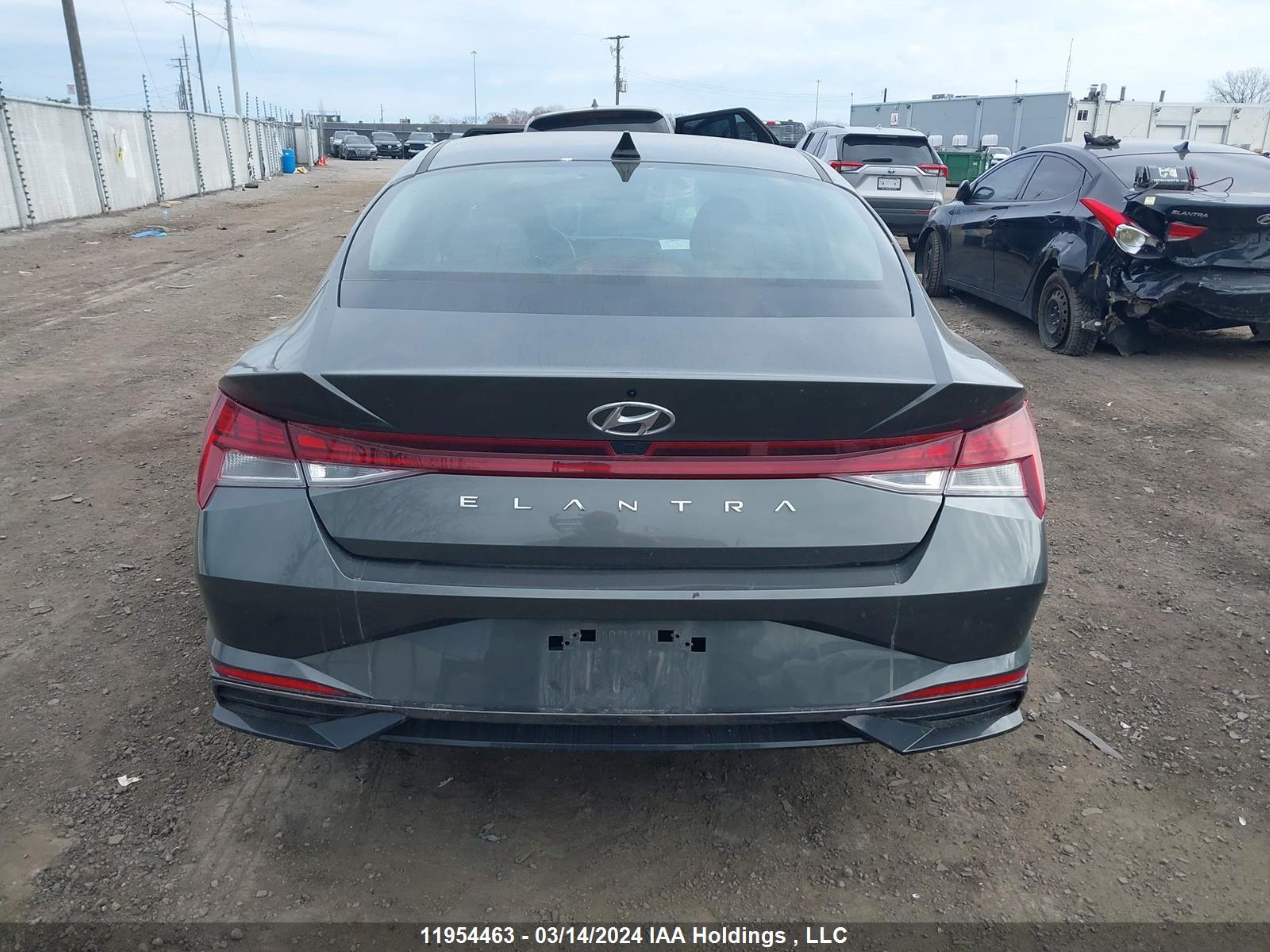 Photo 16 VIN: KMHLN4AG5PU499622 - HYUNDAI ELANTRA 