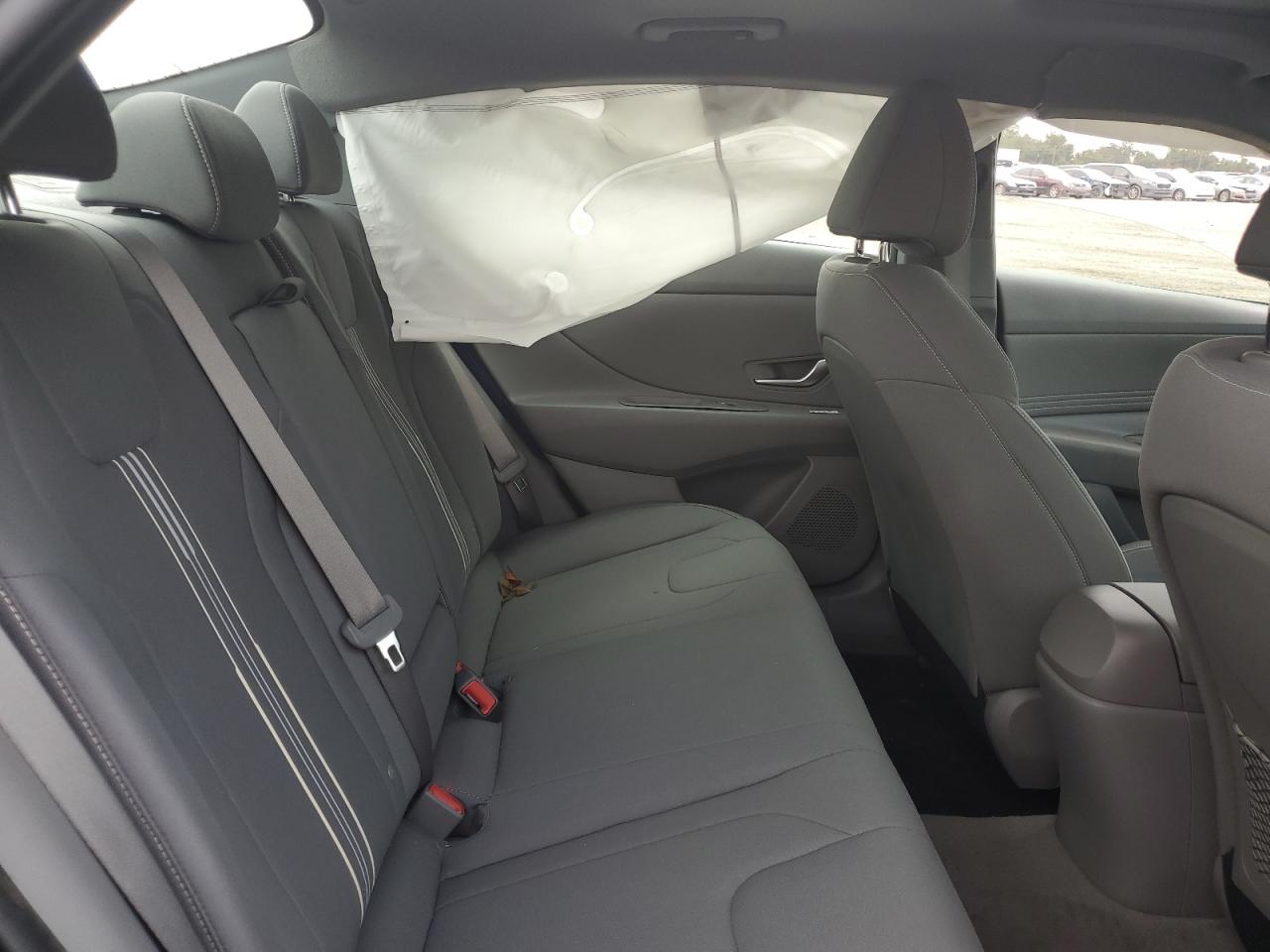 Photo 9 VIN: KMHLN4AG7NU298964 - HYUNDAI ELANTRA 