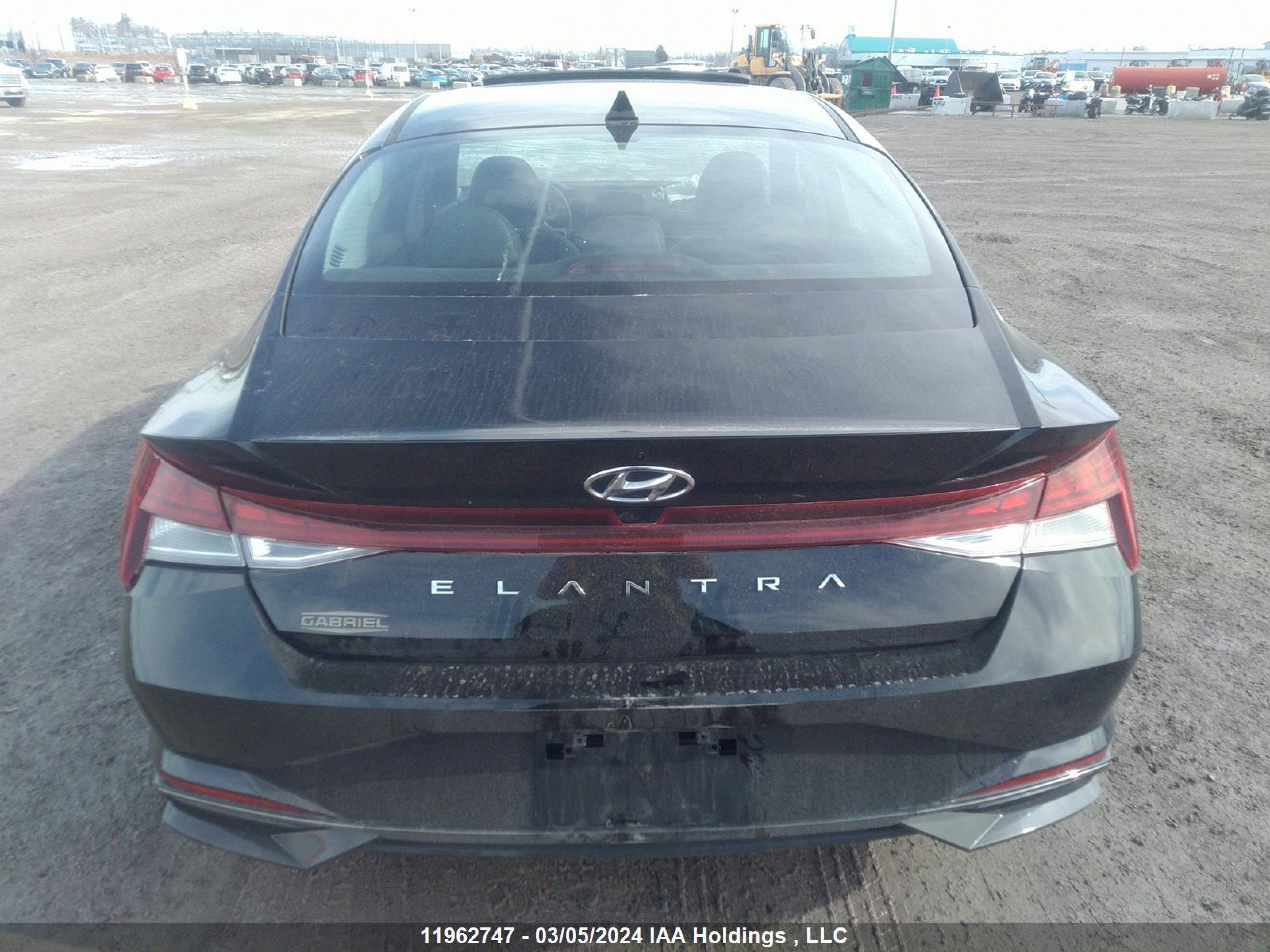 Photo 15 VIN: KMHLN4AG7PU503461 - HYUNDAI ELANTRA 