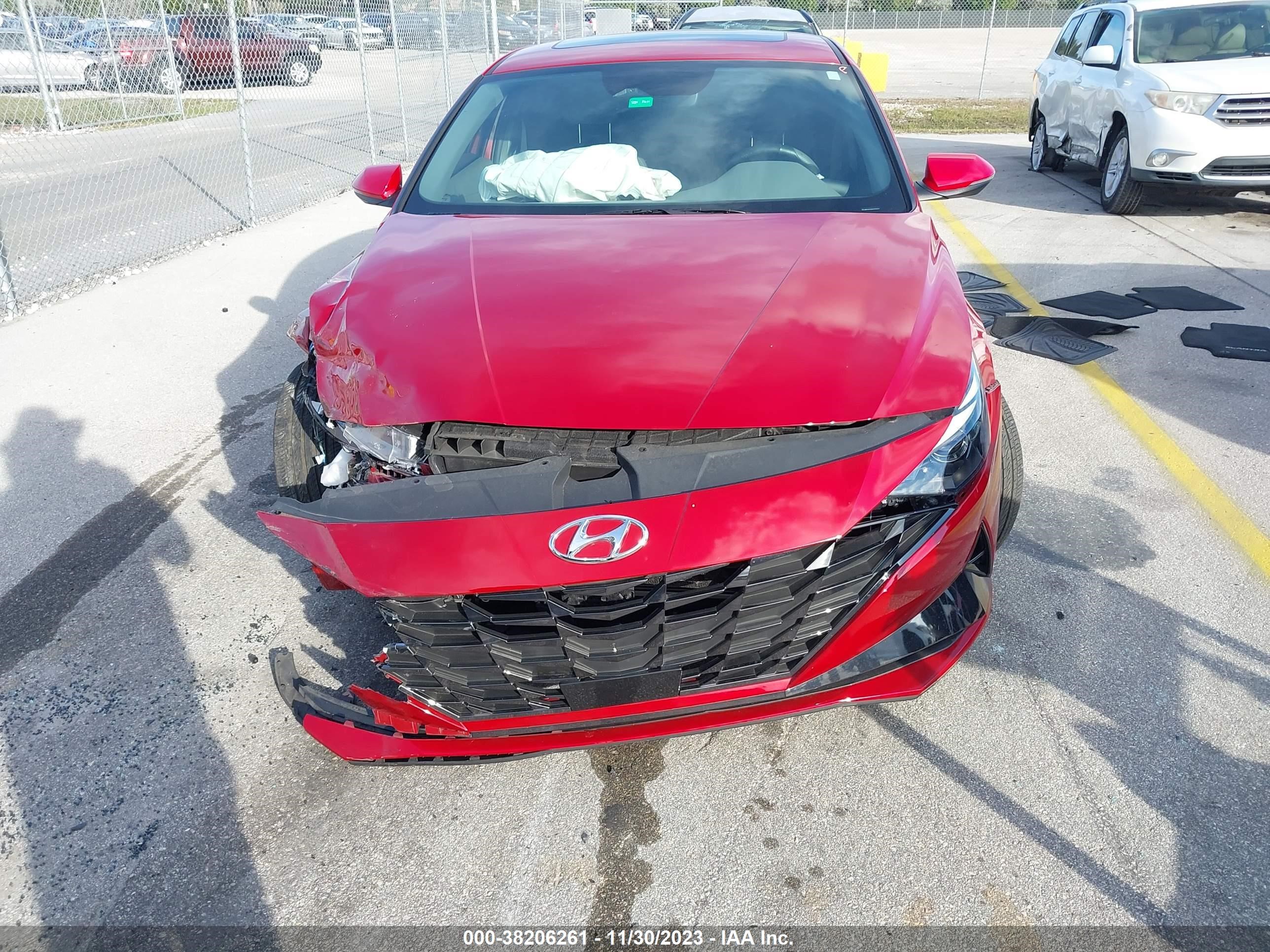 Photo 11 VIN: KMHLN4AG9NU355990 - HYUNDAI ELANTRA 