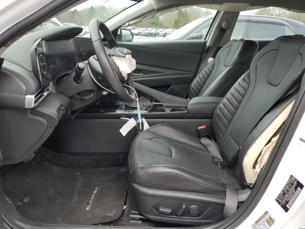 Photo 6 VIN: KMHLN4AJ0PU038565 - HYUNDAI ELANTRA 