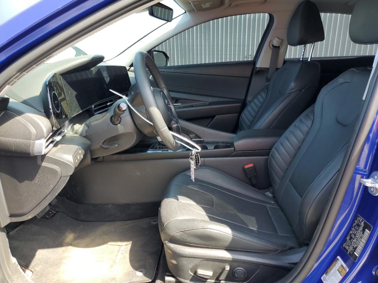 Photo 6 VIN: KMHLN4AJ0PU089967 - HYUNDAI ELANTRA 