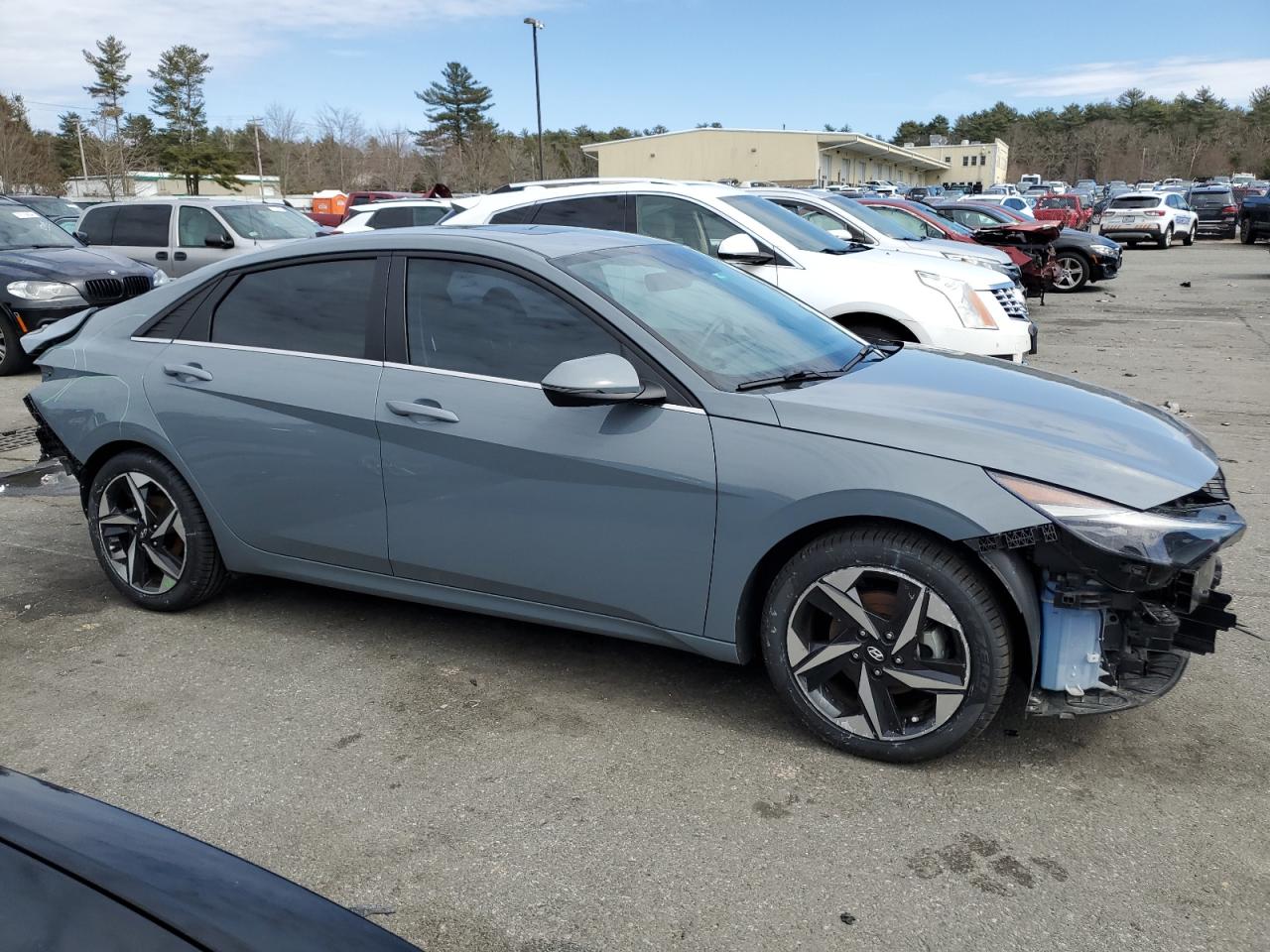 Photo 3 VIN: KMHLN4AJ2NU024552 - HYUNDAI ELANTRA 