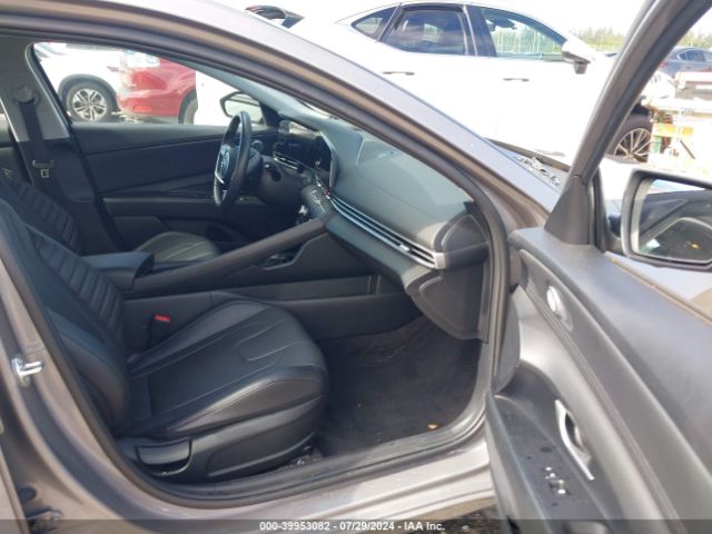 Photo 4 VIN: KMHLN4AJ2PU074032 - HYUNDAI ELANTRA 