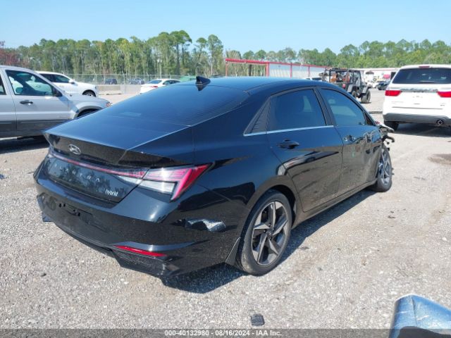 Photo 3 VIN: KMHLN4AJ4NU029672 - HYUNDAI ELANTRA 