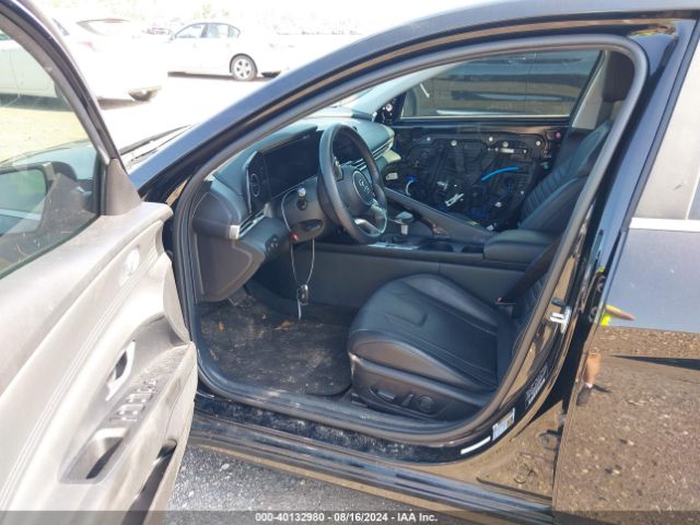 Photo 4 VIN: KMHLN4AJ4NU029672 - HYUNDAI ELANTRA 