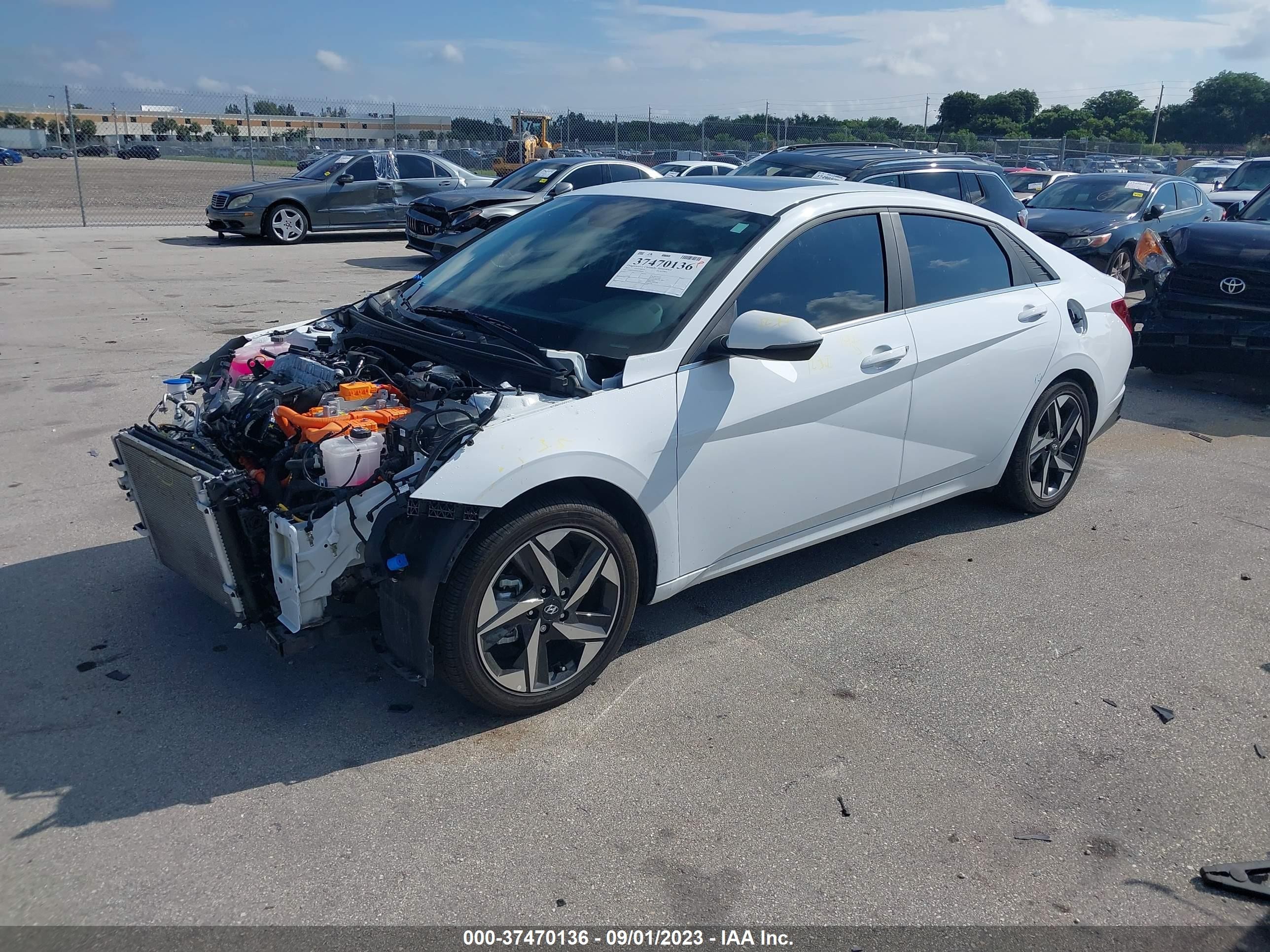 Photo 1 VIN: KMHLN4AJ4PU050668 - HYUNDAI ELANTRA 