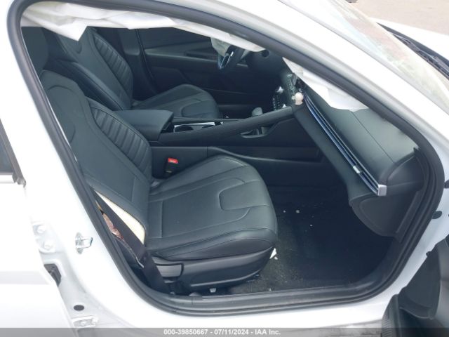 Photo 4 VIN: KMHLN4AJ8PU092583 - HYUNDAI ELANTRA 