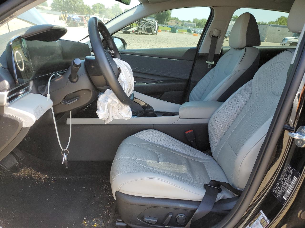 Photo 6 VIN: KMHLN4AJ9MU005446 - HYUNDAI ELANTRA 