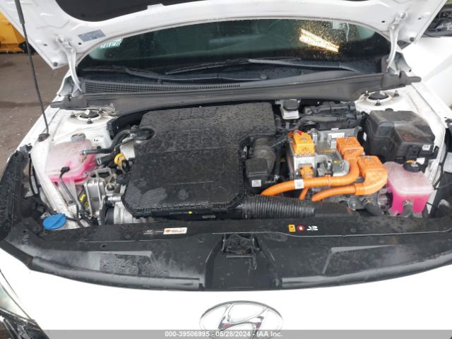 Photo 9 VIN: KMHLN4AJ9PU052111 - HYUNDAI ELANTRA HYBRID 