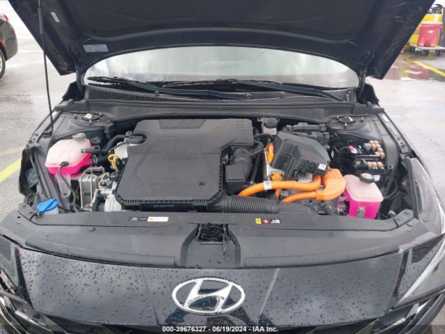 Photo 9 VIN: KMHLN4AJXNU024797 - HYUNDAI ELANTRA 