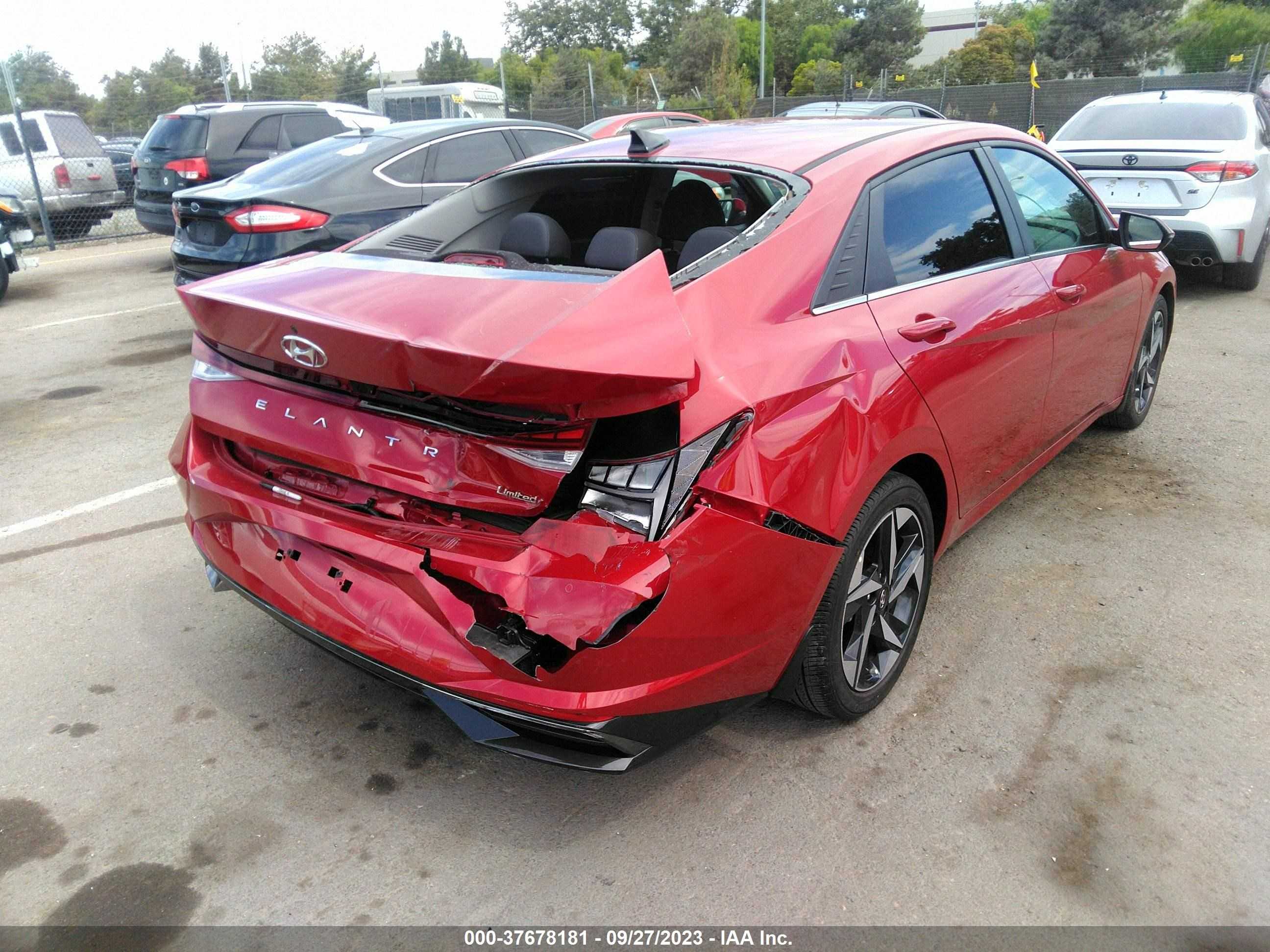 Photo 5 VIN: KMHLP4AG0NU214333 - HYUNDAI ELANTRA 