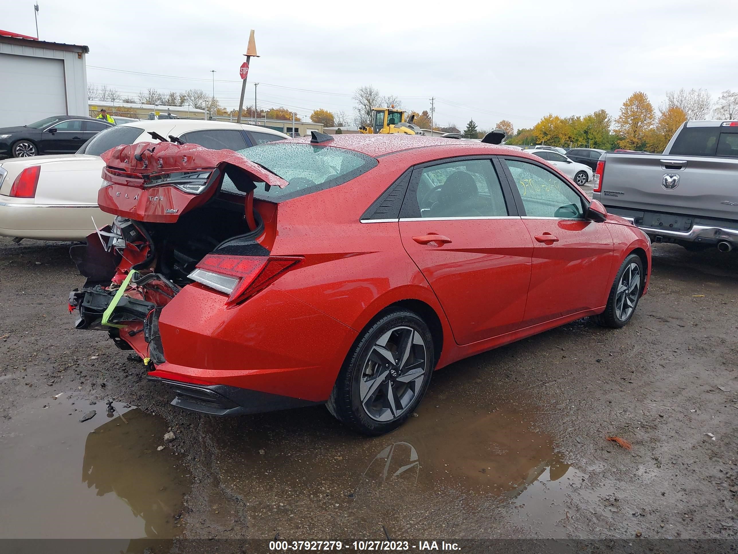 Photo 3 VIN: KMHLP4AG1NU339566 - HYUNDAI ELANTRA 