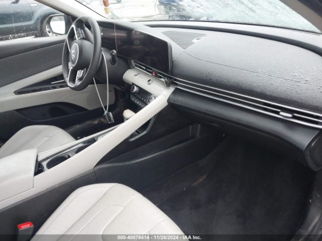 Photo 4 VIN: KMHLP4AG2PU431028 - HYUNDAI ELANTRA 