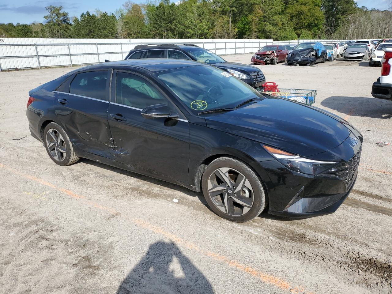 Photo 3 VIN: KMHLP4AG4NU352831 - HYUNDAI ELANTRA 