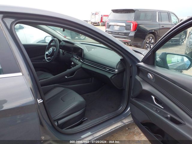 Photo 4 VIN: KMHLP4AG4PU594487 - HYUNDAI ELANTRA 