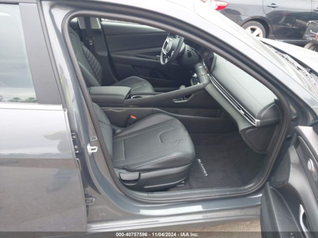 Photo 4 VIN: KMHLP4AG4PU619713 - HYUNDAI ELANTRA 