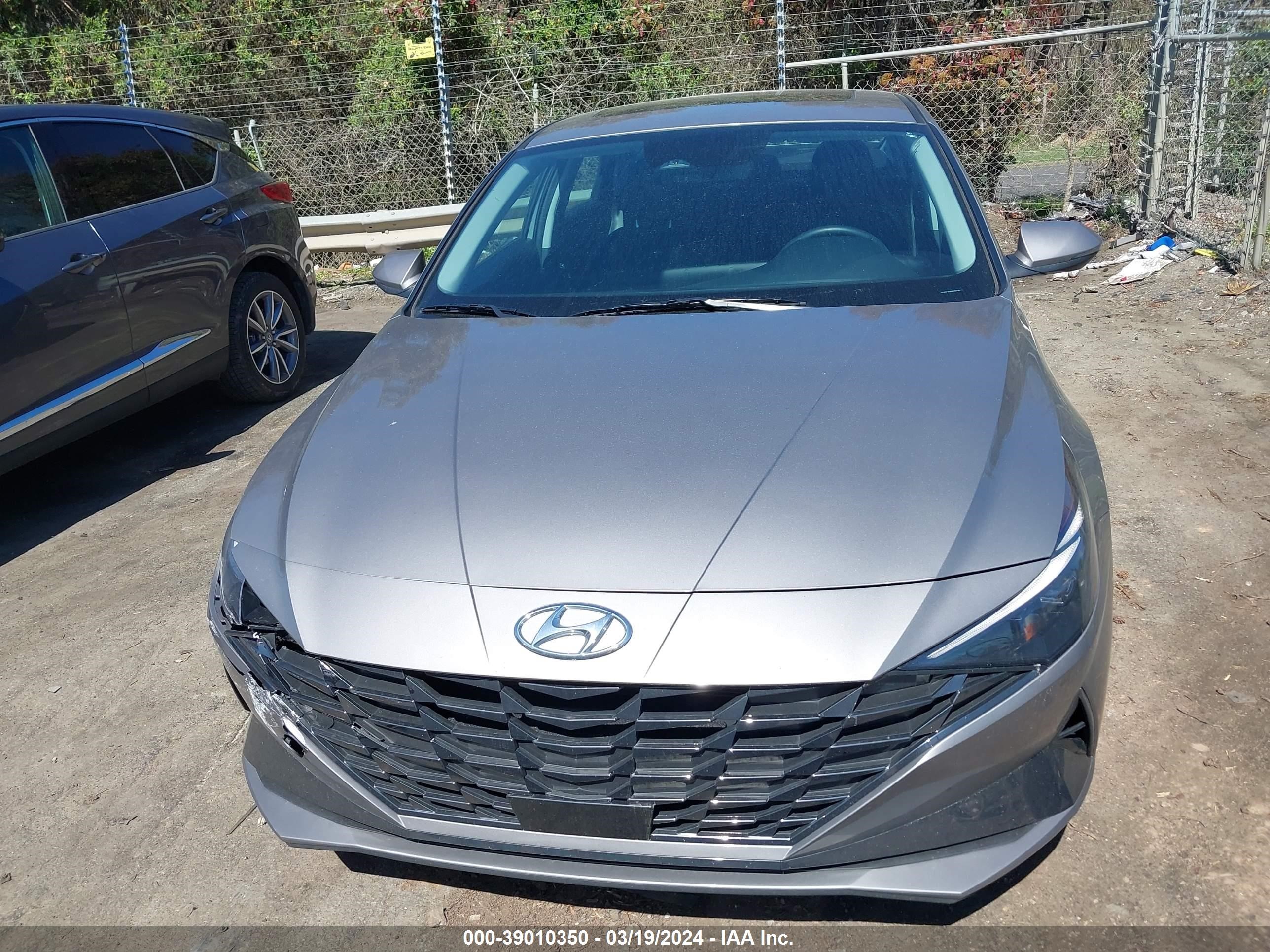 Photo 11 VIN: KMHLP4AG5PU501587 - HYUNDAI ELANTRA 