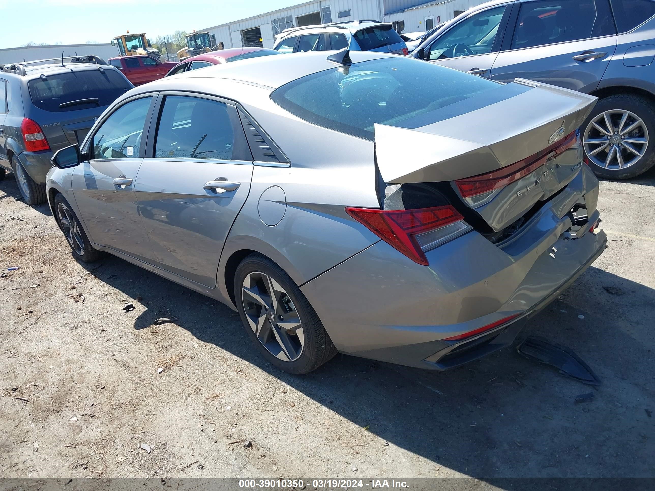 Photo 2 VIN: KMHLP4AG5PU501587 - HYUNDAI ELANTRA 