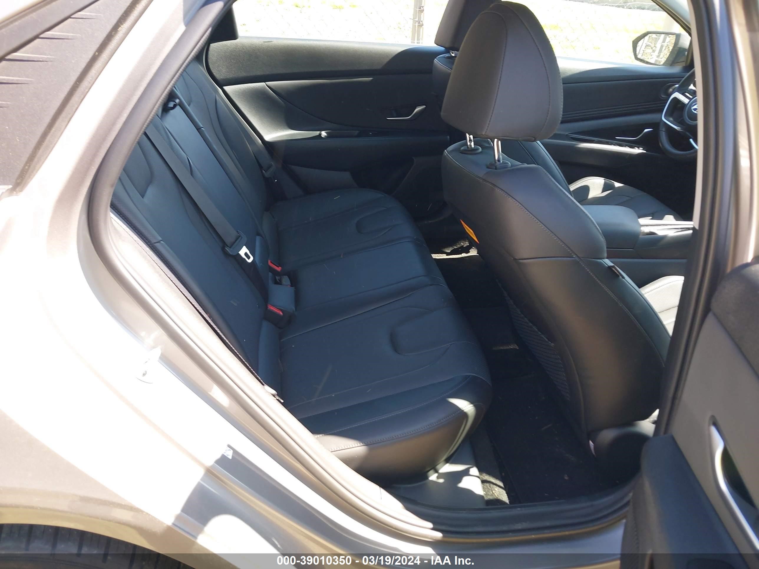 Photo 7 VIN: KMHLP4AG5PU501587 - HYUNDAI ELANTRA 