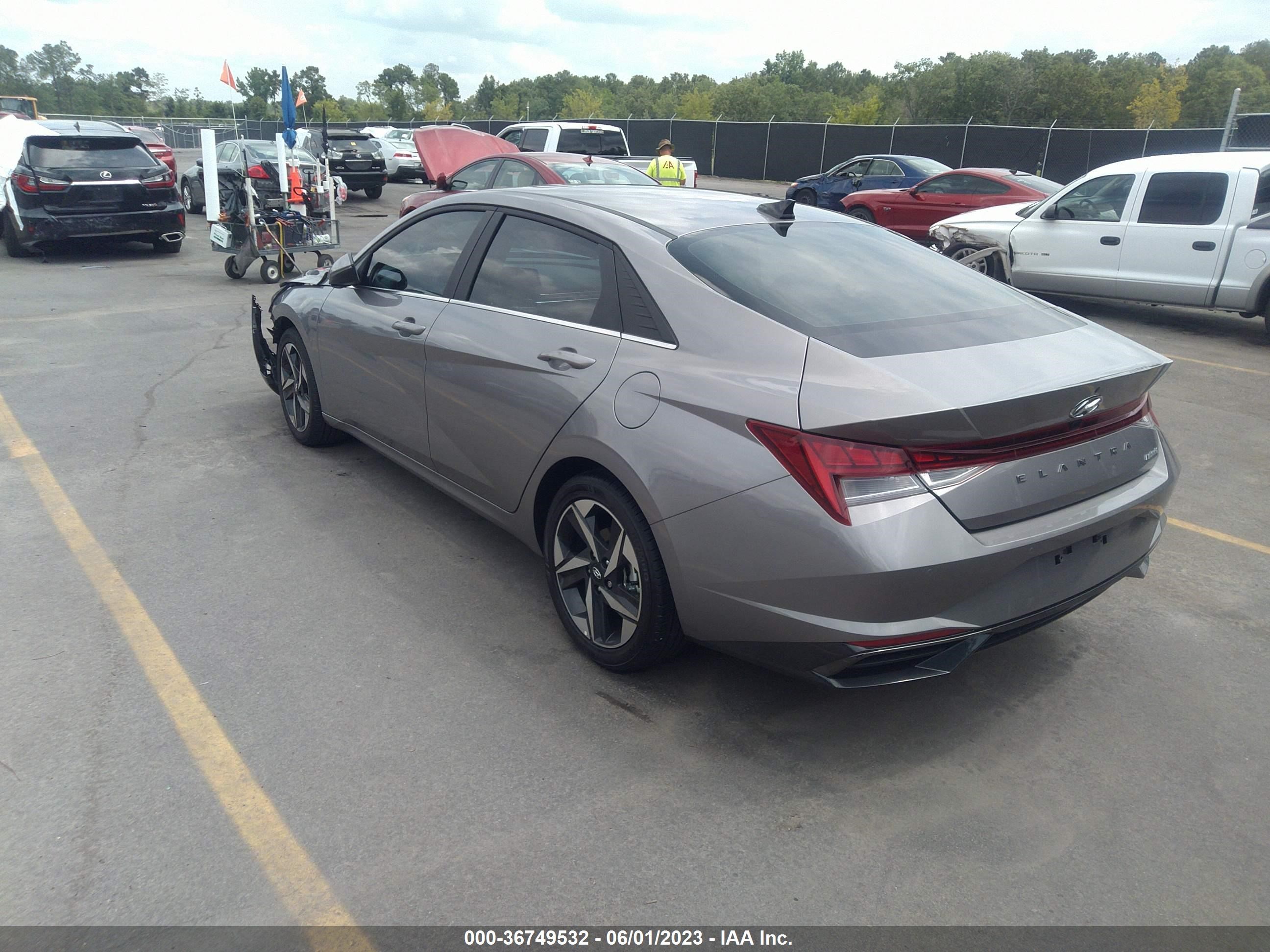 Photo 2 VIN: KMHLP4AG6PU514946 - HYUNDAI ELANTRA 