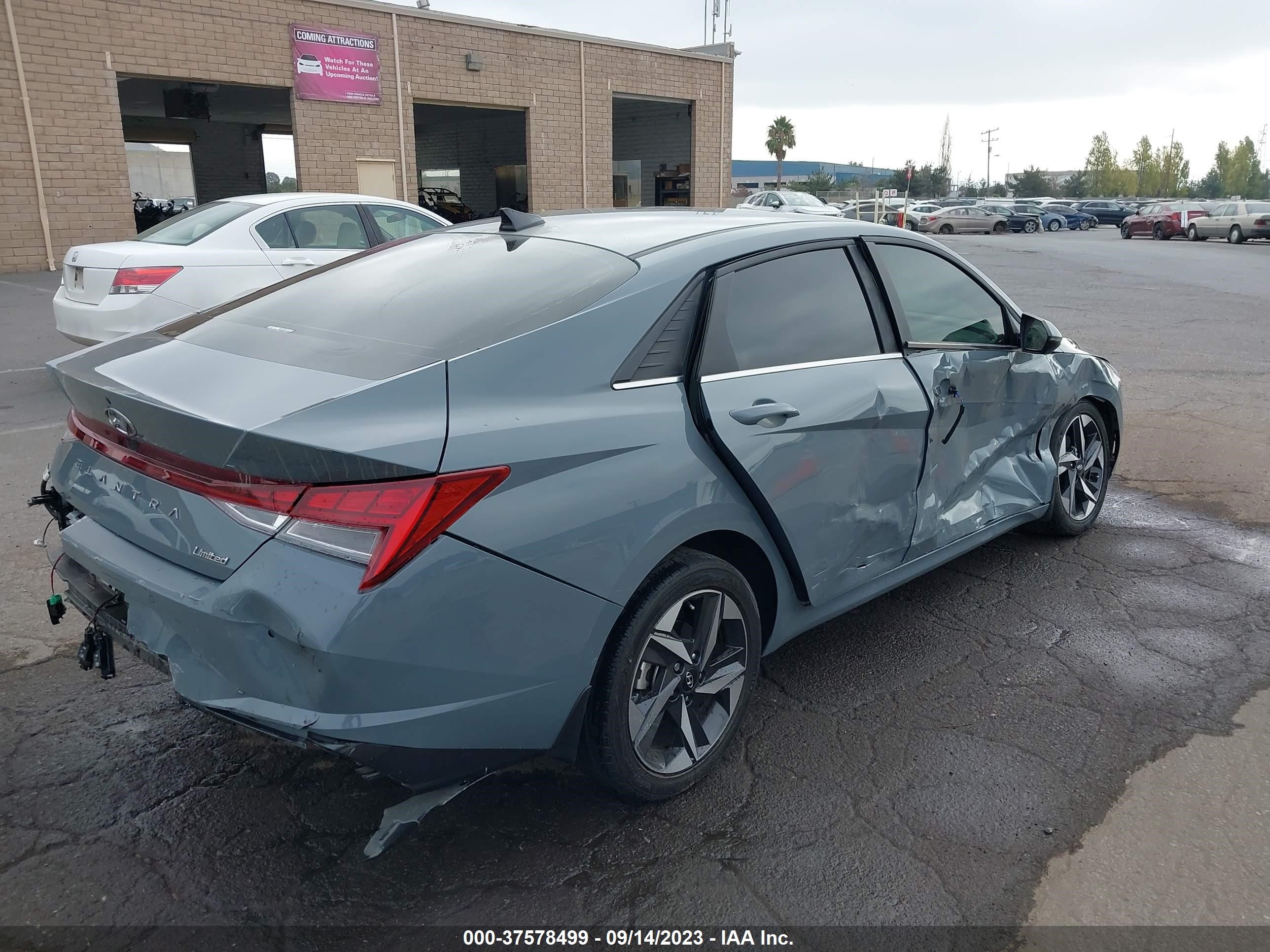 Photo 3 VIN: KMHLP4AG8NU331870 - HYUNDAI ELANTRA 