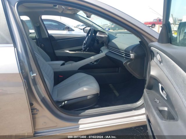 Photo 4 VIN: KMHLP4AG8PU576185 - HYUNDAI ELANTRA 