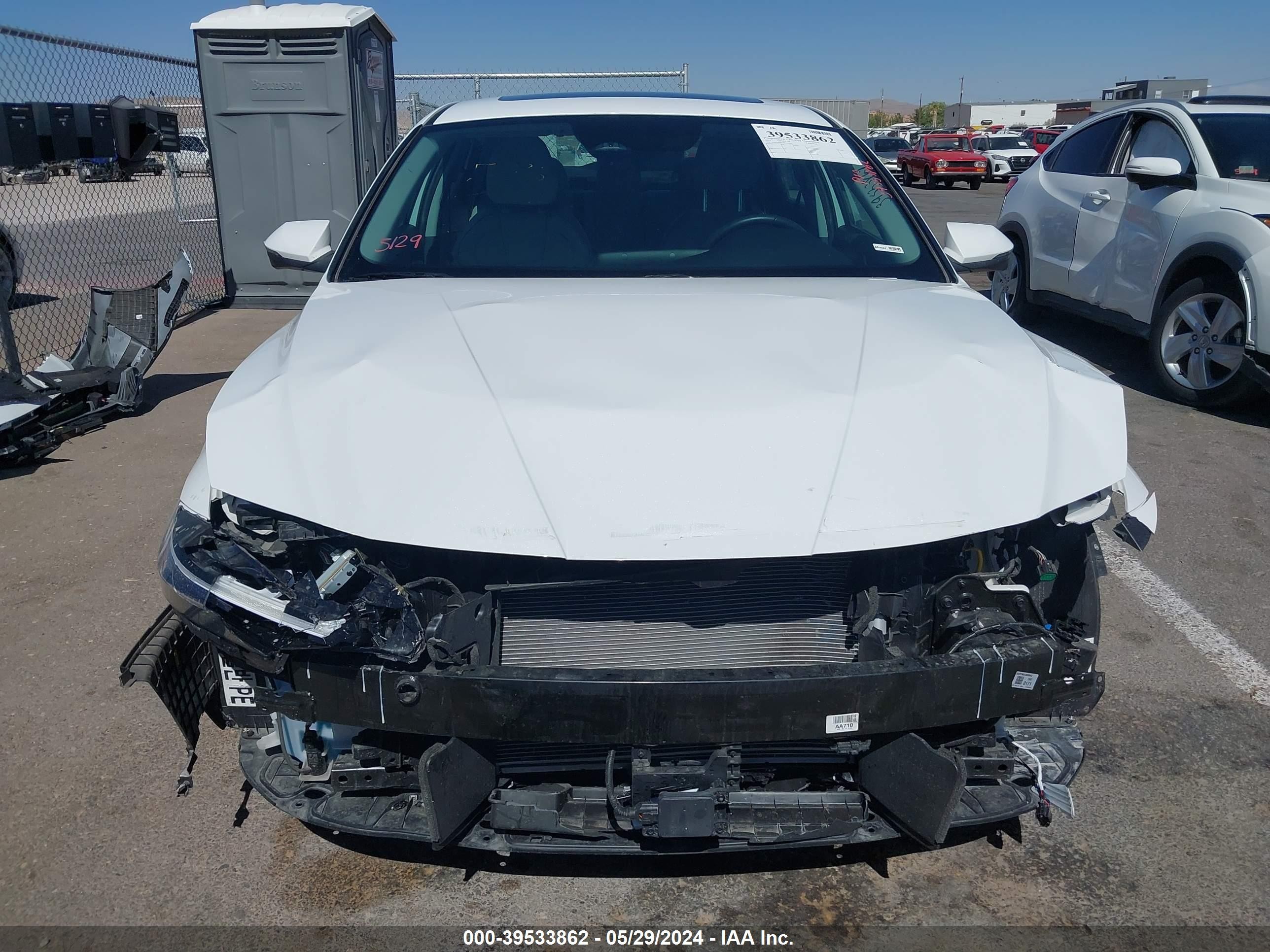 Photo 12 VIN: KMHLP4DG2RU660291 - HYUNDAI ELANTRA 