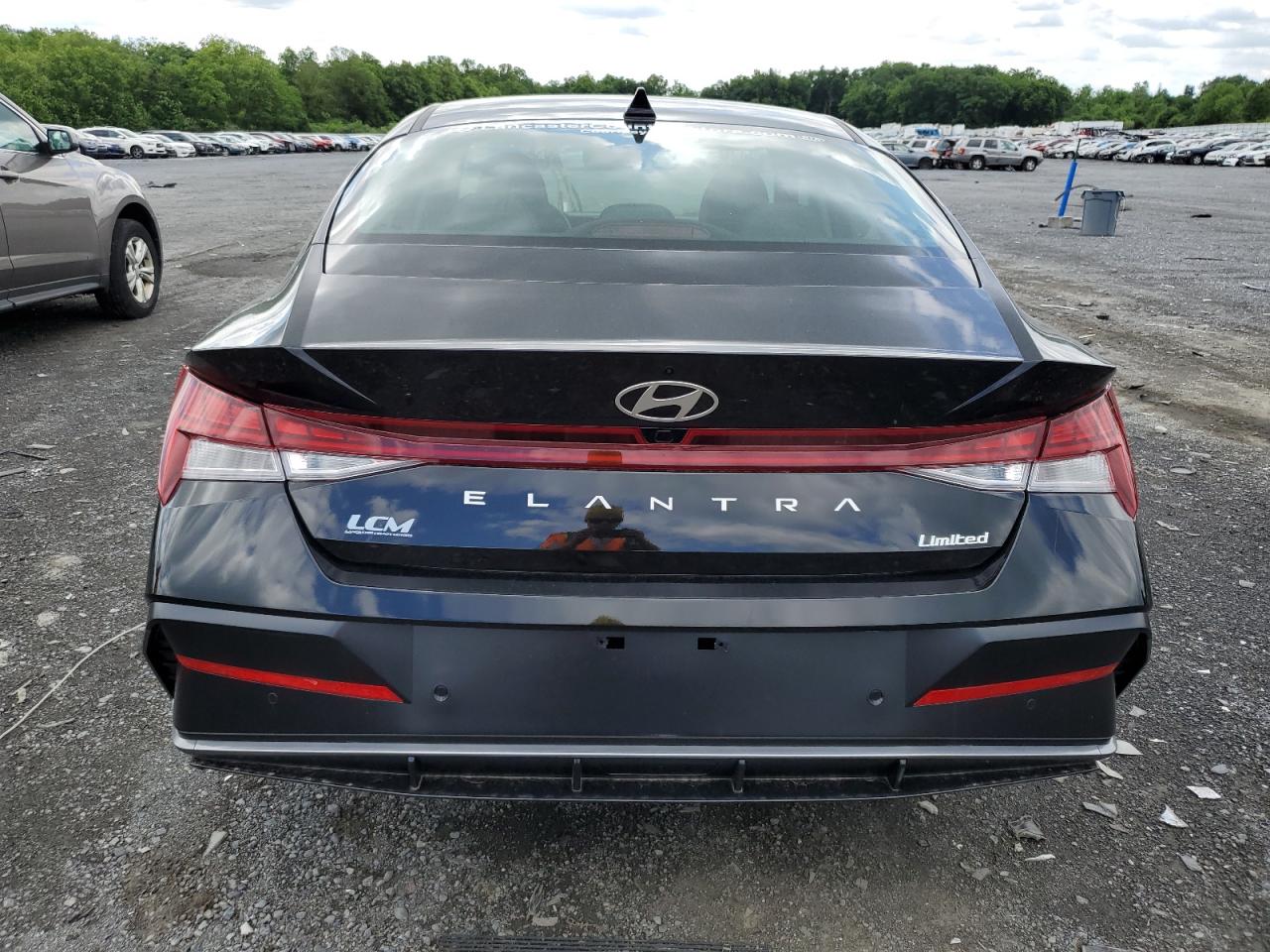 Photo 5 VIN: KMHLP4DG8RU677371 - HYUNDAI ELANTRA 