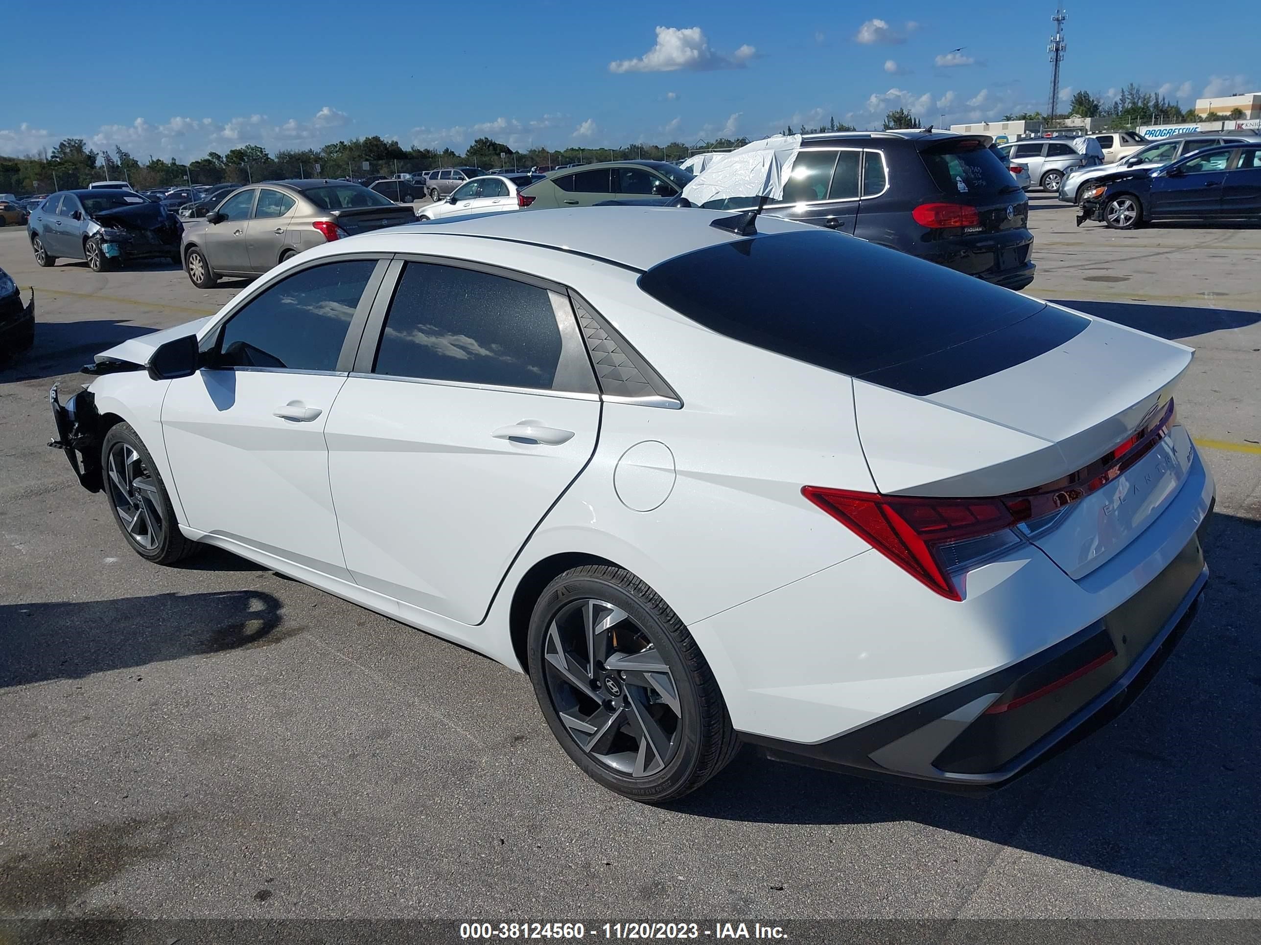 Photo 2 VIN: KMHLP4DG9RU657288 - HYUNDAI ELANTRA 