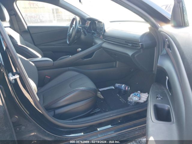 Photo 4 VIN: KMHLR4AF0NU245017 - HYUNDAI ELANTRA 