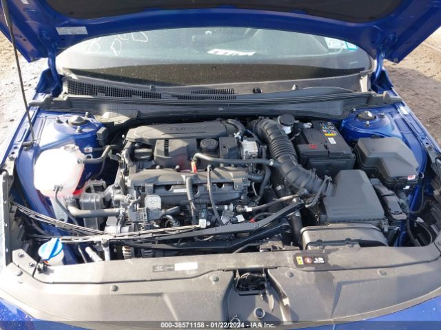 Photo 9 VIN: KMHLR4AF1PU409197 - HYUNDAI ELANTRA 