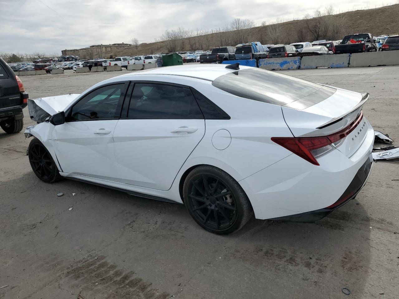 Photo 1 VIN: KMHLR4AF2PU403635 - HYUNDAI ELANTRA 