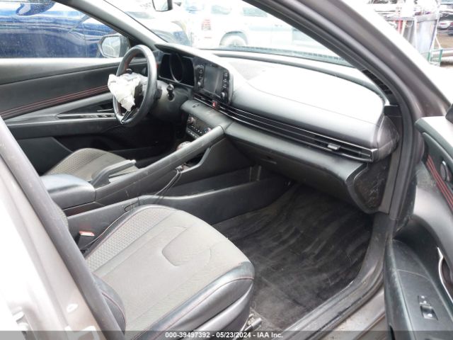 Photo 4 VIN: KMHLR4AF3NU218653 - HYUNDAI ELANTRA 