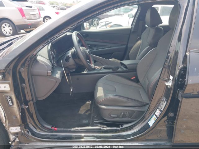 Photo 4 VIN: KMHLR4AF3PU545721 - HYUNDAI ELANTRA 