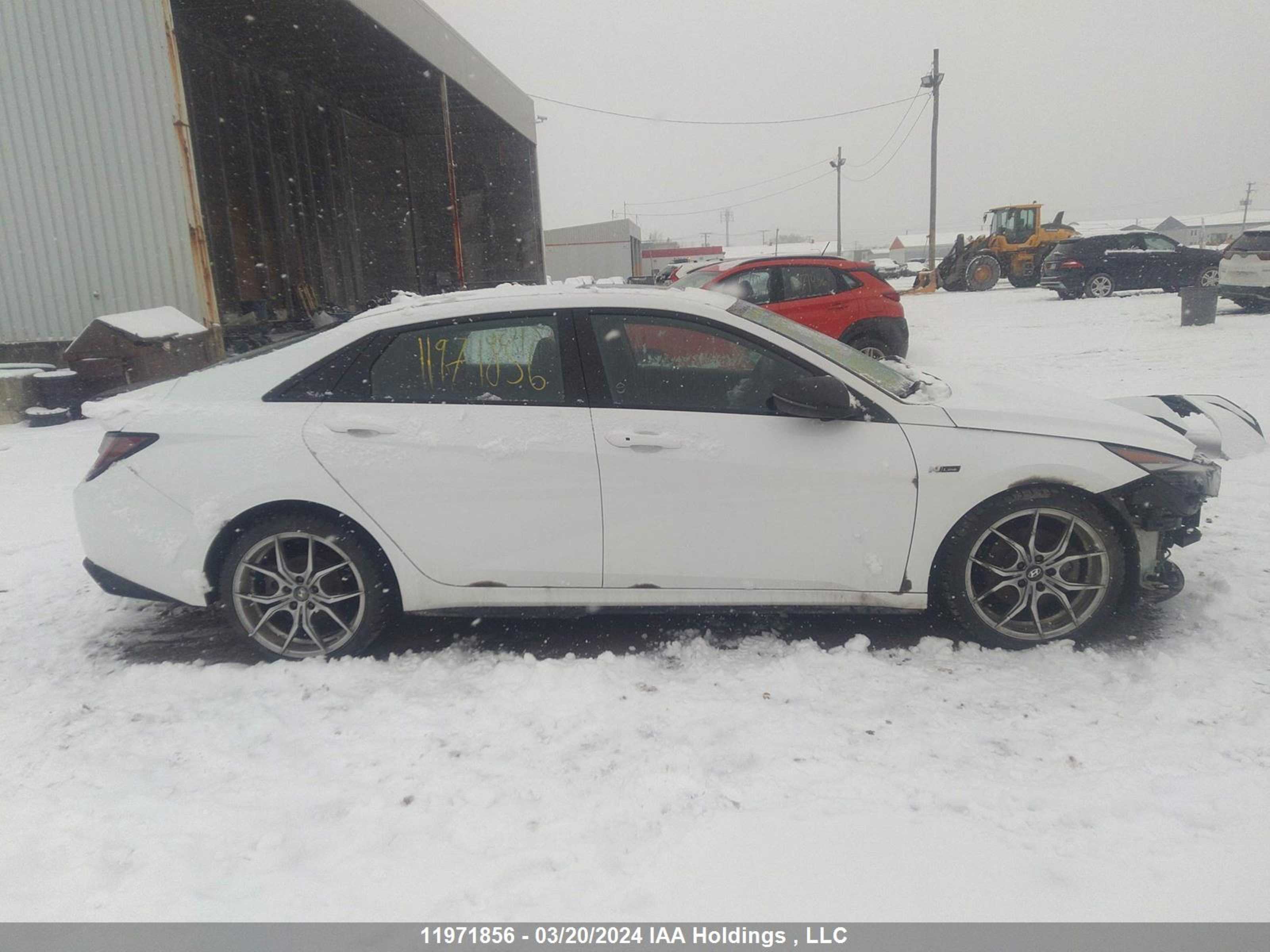 Photo 13 VIN: KMHLR4AF4NU215342 - HYUNDAI ELANTRA 