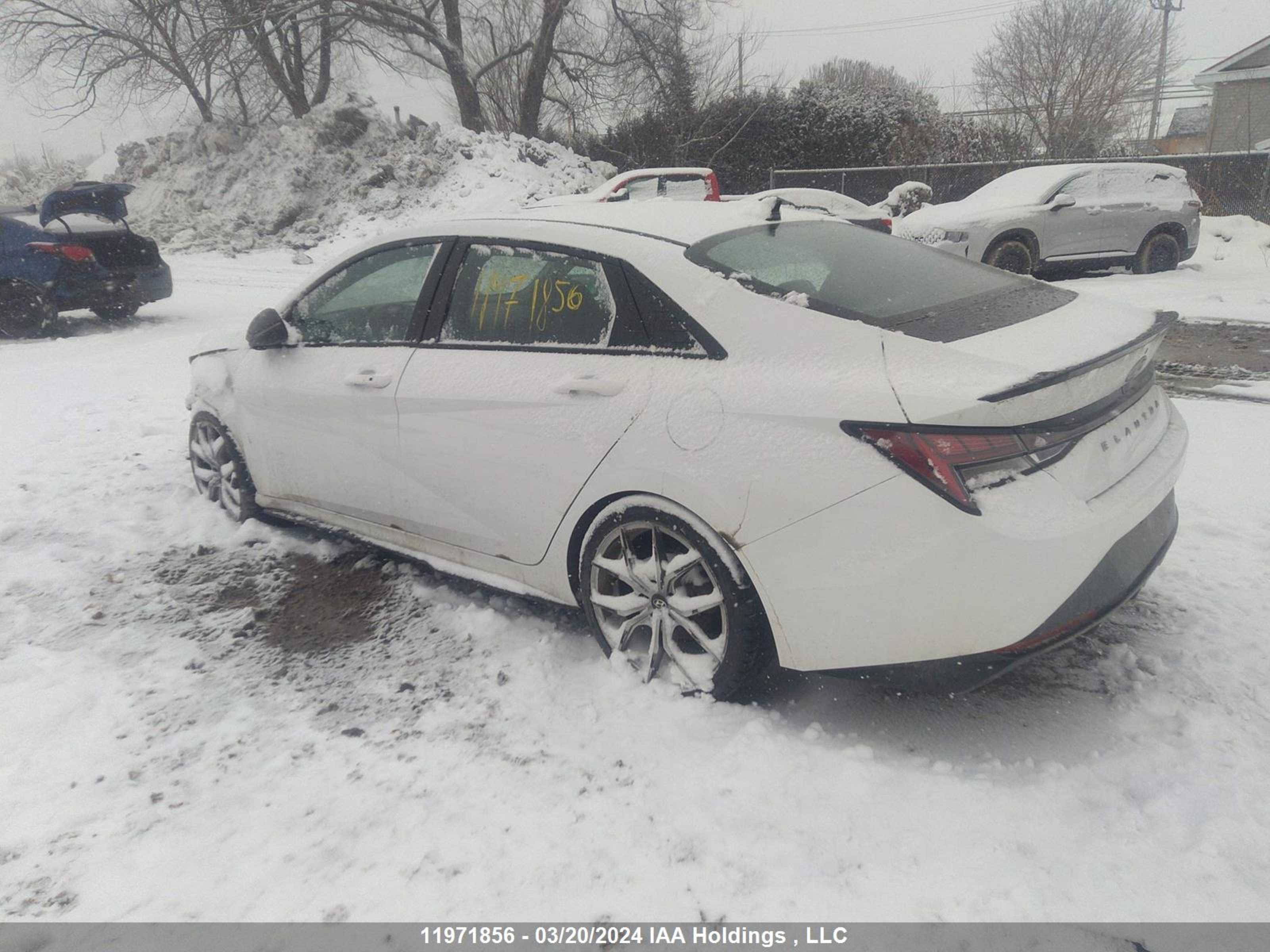 Photo 2 VIN: KMHLR4AF4NU215342 - HYUNDAI ELANTRA 